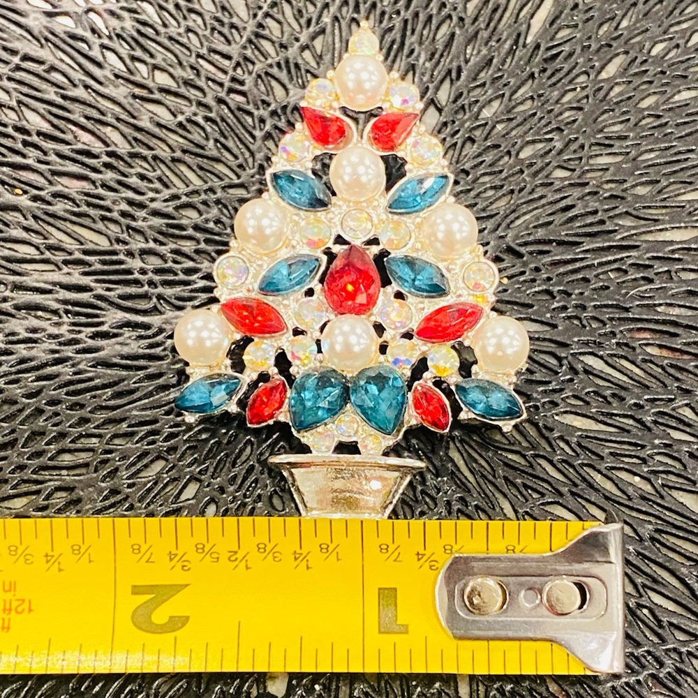 Festive Silver with Red & Blue Rhinestone with Fox Pearls Christmas Tree Brooch - Picture 4 of 4